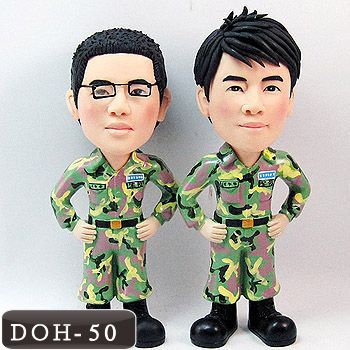 雙人手插腰陸軍公仔